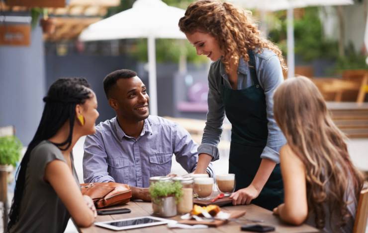 customers at coffee shop